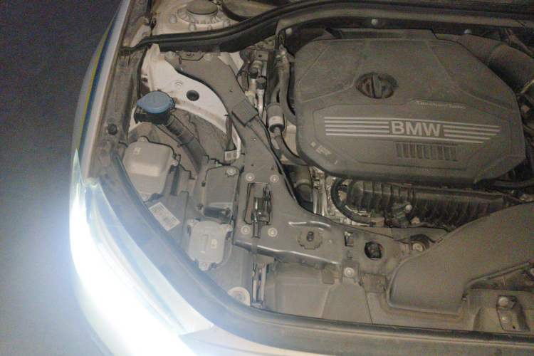 Used BMW 1 Series 2020 120i Fashion Model Engine Bay Right