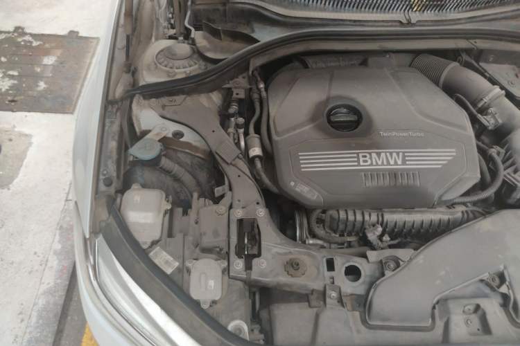Used BMW 1 Series 2020 120i Fashion Model Engine Bay Right