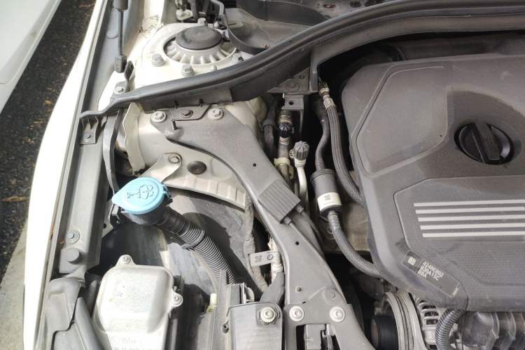 Used BMW 1 Series 2020 120i M Sport Package Engine Bay Right