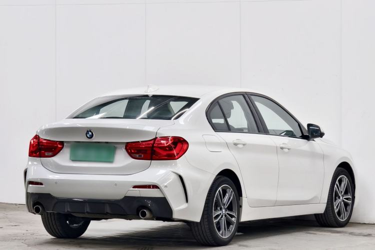 Used BMW 1 Series 2020 120i Fashion Model Exterior 2