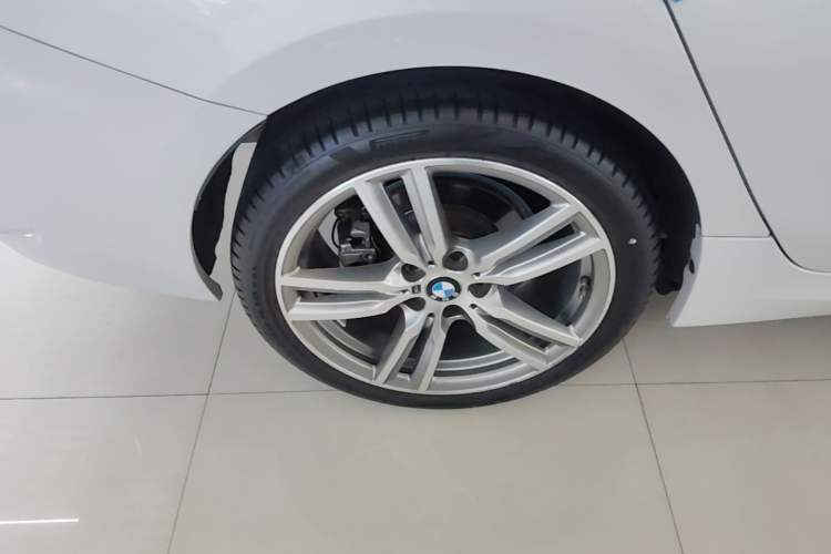 Used BMW 1 Series 2020 125i Leading Model M Sport Package Exterior 2