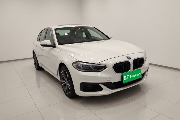 Used BMW 1 Series 2020 120i Fashion Model Exterior 2