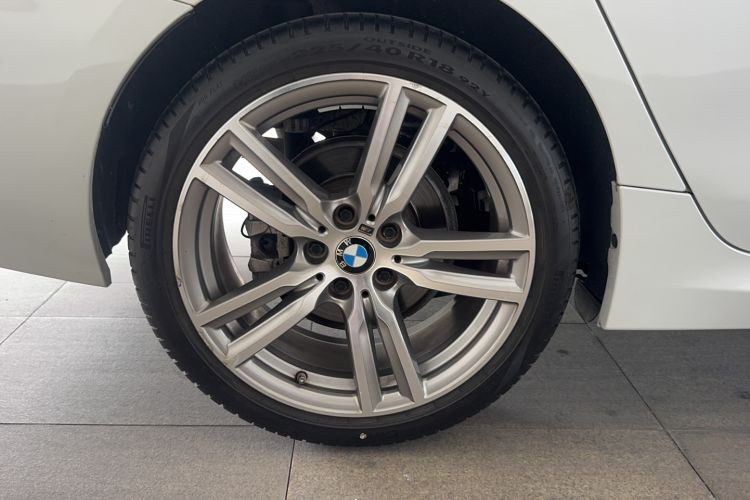 Used BMW 1 Series 2020 125i Leading Model M Sport Package Exterior 2