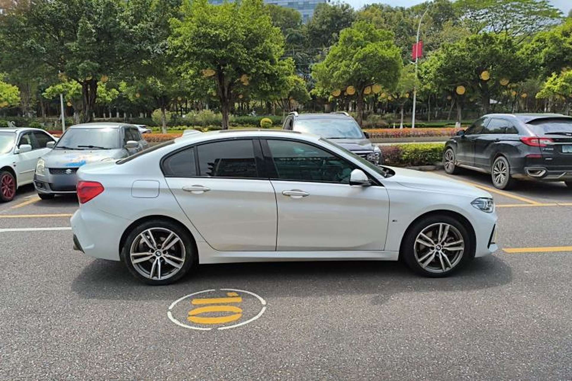 Used BMW 1 Series 2020 125i Leading Model M Sport Package Exterior 2