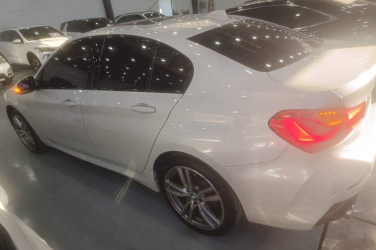 Used BMW 1 Series 2020 125i Leading Model M Sport Package Exterior 3