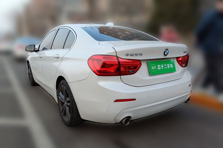 Used BMW 1 Series 2020 120i Fashion Model Exterior 3