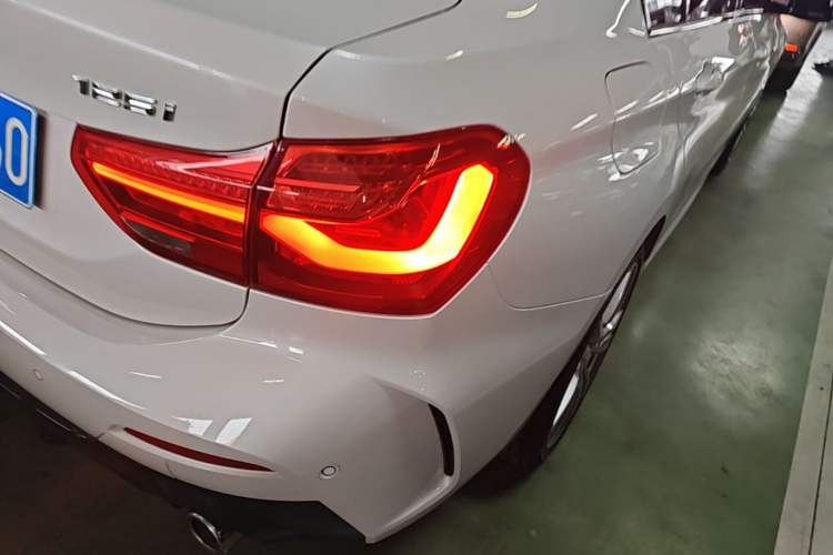 Used BMW 1 Series 2020 125i Leading Model M Sport Package Exterior 3