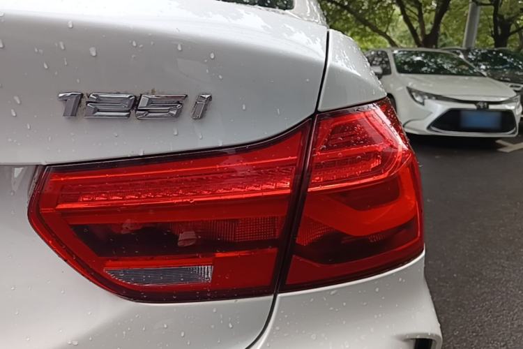 Used BMW 1 Series 2020 125i Leading Model M Sport Package Exterior 3