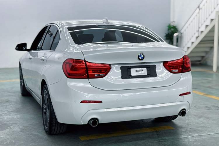Used BMW 1 Series 2020 120i Fashion Model Exterior 4