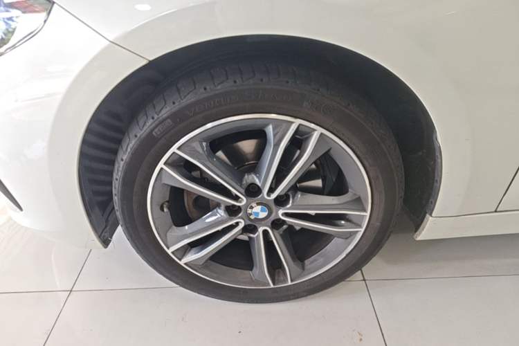 Used BMW 1 Series 2020 120i Fashion Model Exterior 4