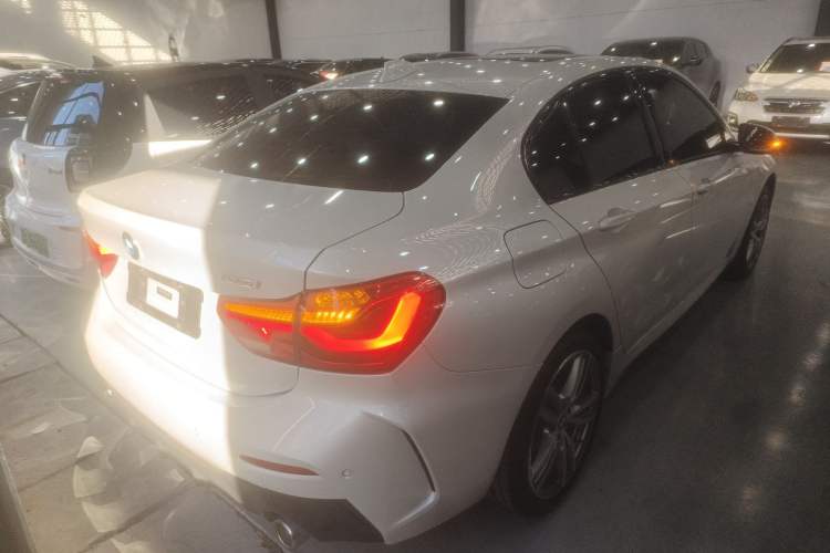 Used BMW 1 Series 2020 125i Leading Model M Sport Package Exterior 5