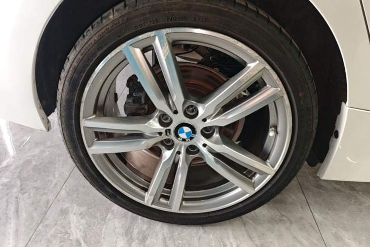 Used BMW 1 Series 2020 125i Leading Model M Sport Package Exterior 5