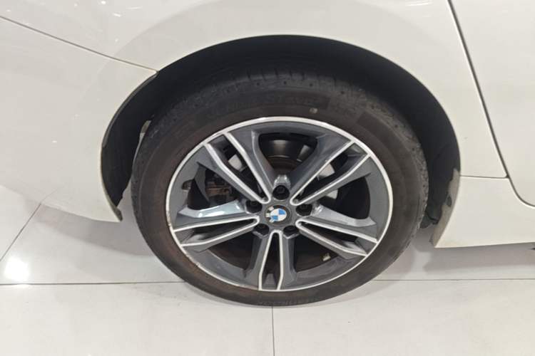 Used BMW 1 Series 2020 120i Fashion Model Exterior 5
