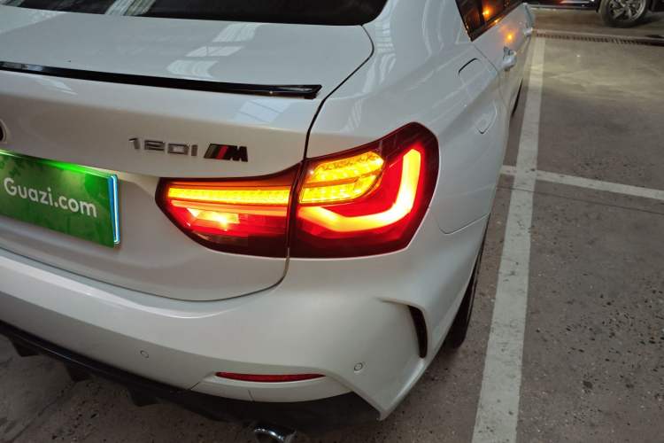 Used BMW 1 Series 2020 120i M Sport Package Exterior 6