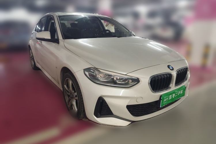Used BMW 1 Series 2020 120i M Sport Package Front Right 45 Deg