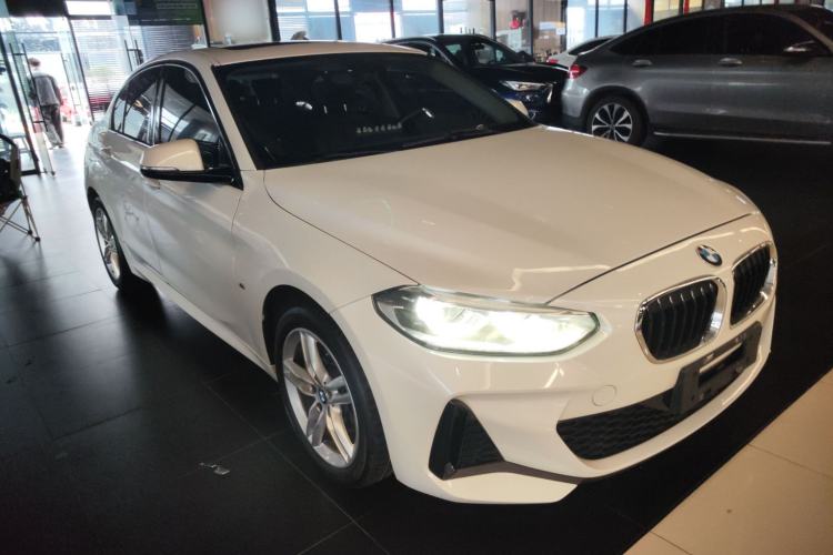 Used BMW 1 Series 2020 120i M Sport Package Front Right 45 Deg