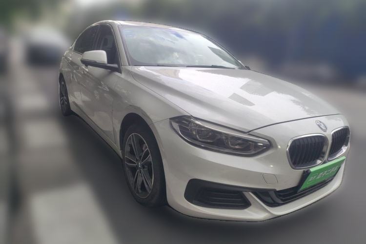 Used BMW 1 Series 2020 120i Fashion Model Front Right 45 Deg