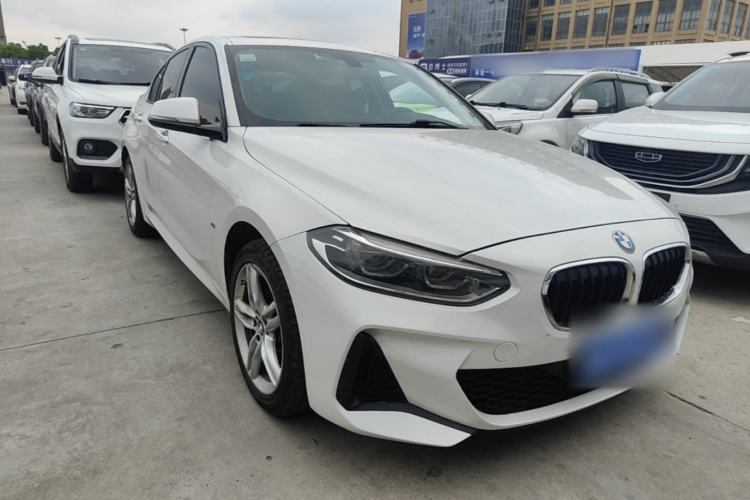 Used BMW 1 Series 2020 120i M Sport Package Front Right 45 Deg