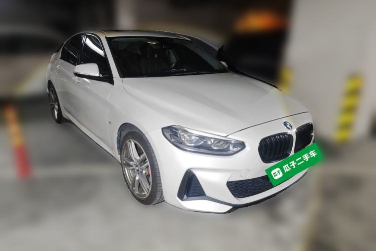 Used BMW 1 Series 2020 125i M Sport Package Front Right 45 Deg