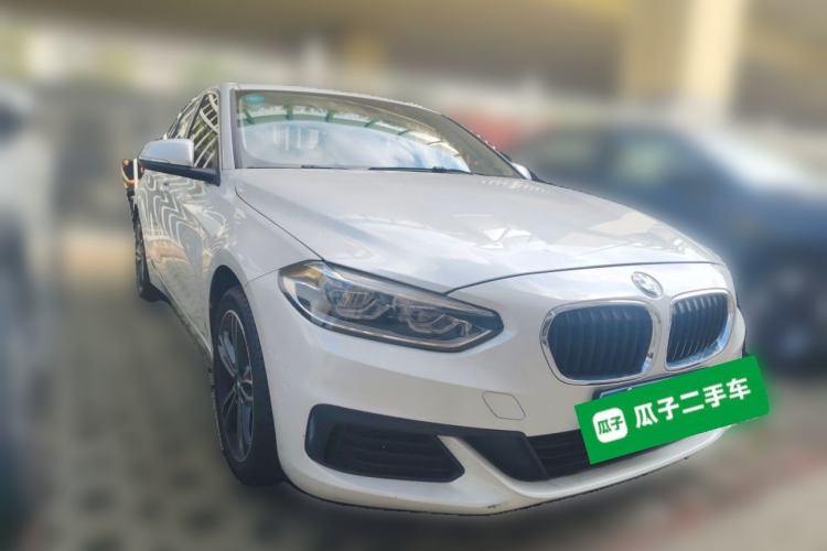 Used BMW 1 Series 2020 120i Fashion Model Front Right 45 Deg
