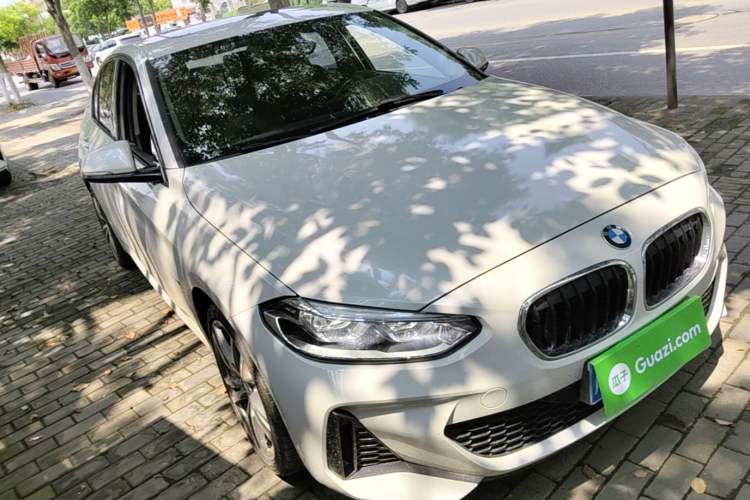 Used BMW 1 Series 2020 125i Leading Model M Sport Package Front Right 45 Deg