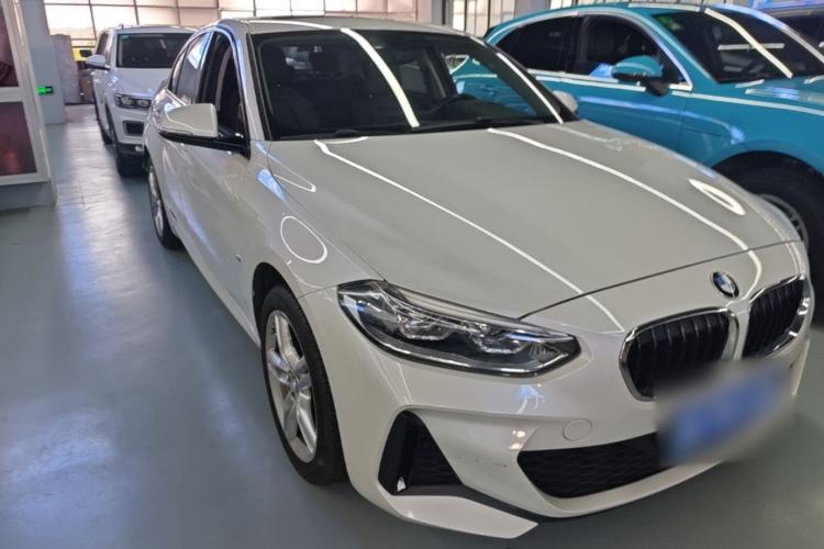 Used BMW 1 Series 2020 120i M Sport Package Front Right 45 Deg