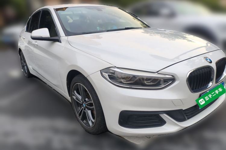 Used BMW 1 Series 2020 120i Fashion Model Front Right 45 Deg