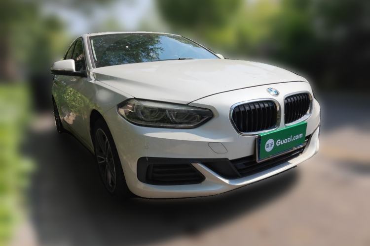 Used BMW 1 Series 2020 120i Fashion Model Front Right 45 Deg