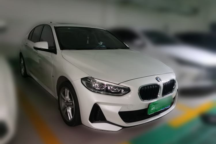 Used BMW 1 Series 2020 120i M Sport Package Front Right 45 Deg
