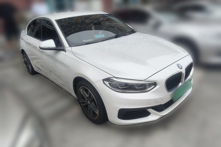 Used BMW 1 Series 2020 120i Fashion Model Front Right 45 Deg