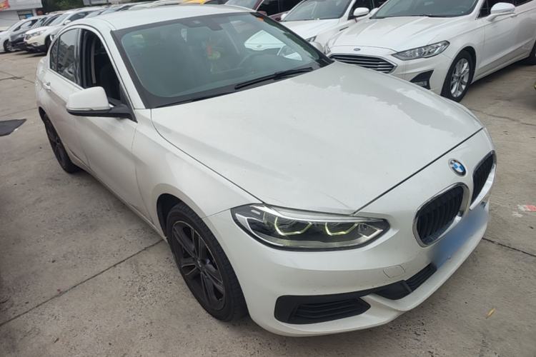 Used BMW 1 Series 2020 120i Fashion Model Front Right 45 Deg