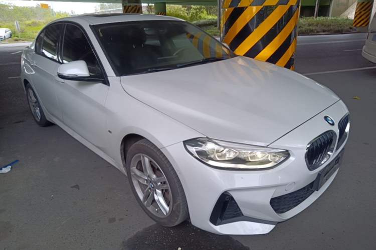 Used BMW 1 Series 2020 120i M Sport Package Front Right 45 Deg