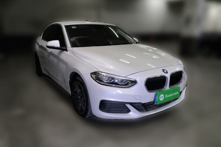 Used BMW 1 Series 2020 120i Fashion Model Front Right 45 Deg