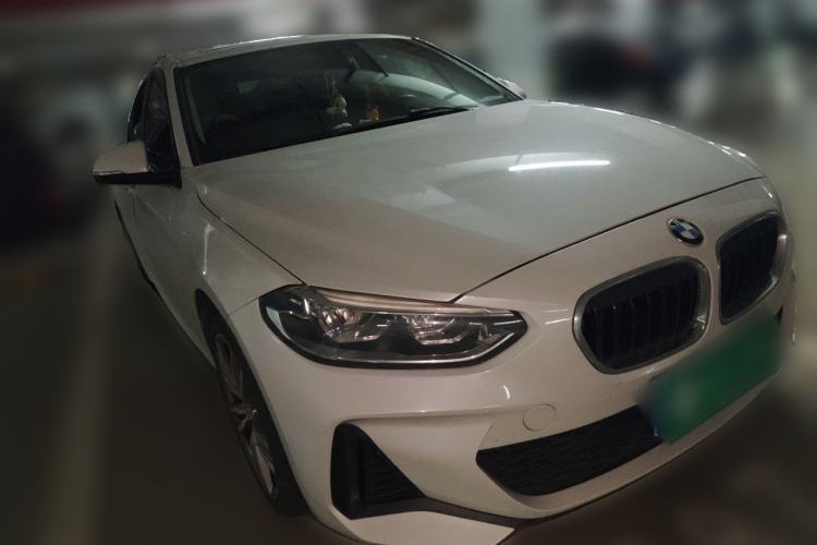 Used BMW 1 Series 2020 125i Leading Model M Sport Package Front Right 45 Deg