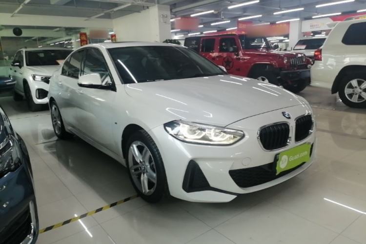 Used BMW 1 Series 2020 120i M Sport Package Front Right 45 Deg