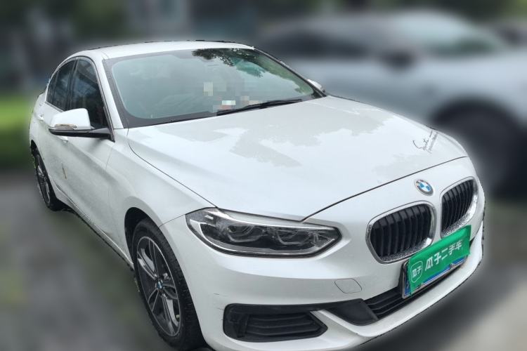 Used BMW 1 Series 2020 120i Fashion Model Front Right 45 Deg