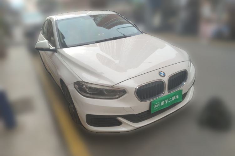 Used BMW 1 Series 2020 120i Fashion Model Front Right 45 Deg