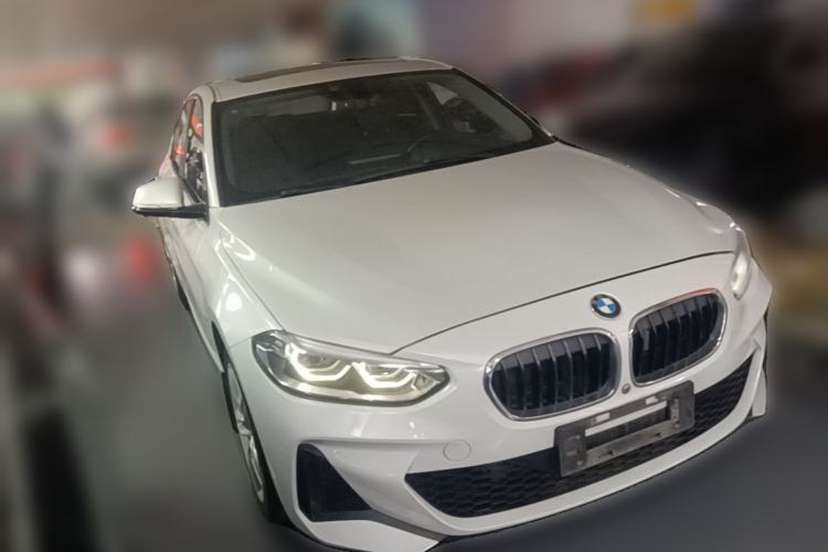 Used BMW 1 Series 2020 120i M Sport Package Front Right 45 Deg