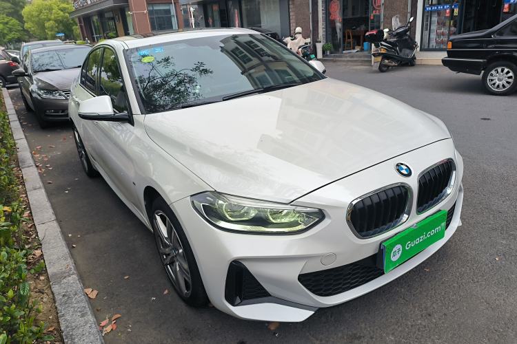 Used BMW 1 Series 2020 125i Leading Model M Sport Package Front Right 45 Deg
