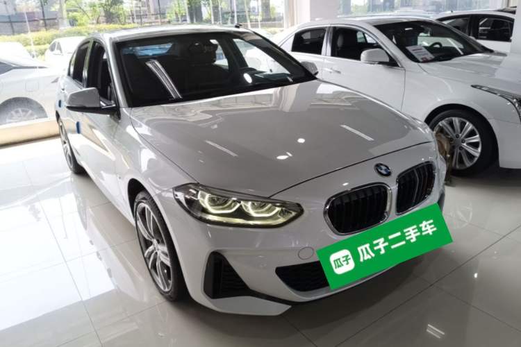 Used BMW 1 Series 2020 125i Leading Model M Sport Package Front Right 45 Deg