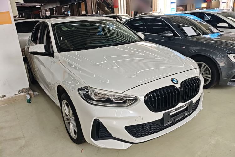 Used BMW 1 Series 2020 120i M Sport Package Front Right 45 Deg