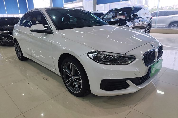 Used BMW 1 Series 2020 120i Fashion Model Front Right 45 Deg