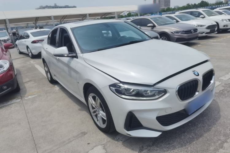 Used BMW 1 Series 2020 120i M Sport Package Front Right 45 Deg