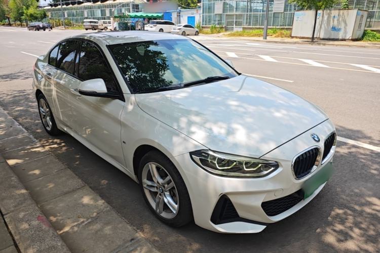 Used BMW 1 Series 2020 120i M Sport Package Front Right 45 Deg