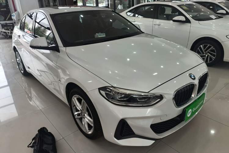 Used BMW 1 Series 2020 120i M Sport Package Front Right 45 Deg