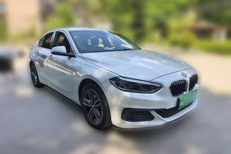 Used BMW 1 Series 2020 120i Fashion Model Front Right 45 Deg