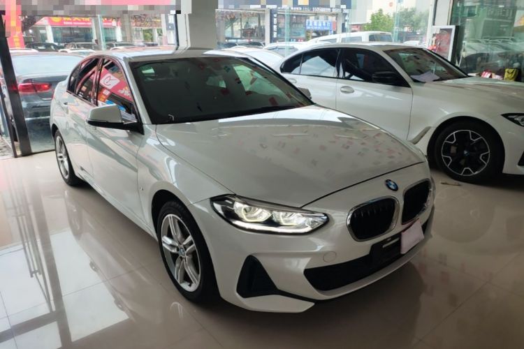 Used BMW 1 Series 2020 120i M Sport Package Front Right 45 Deg