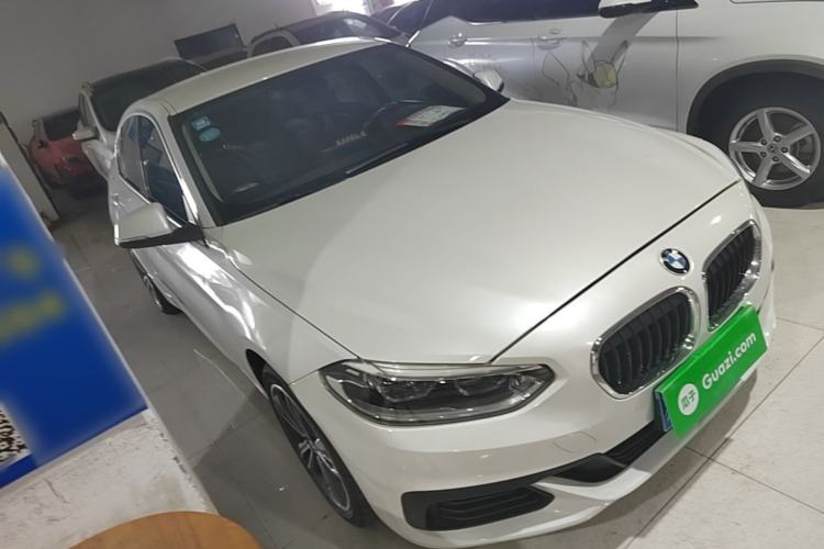 Used BMW 1 Series 2020 120i Fashion Model Front Right 45 Deg