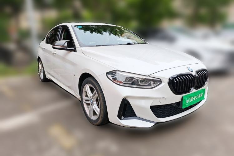 Used BMW 1 Series 2020 120i M Sport Package Front Right 45 Deg