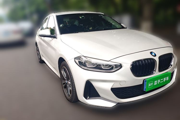 Used BMW 1 Series 2020 120i M Sport Package Front Right 45 Deg